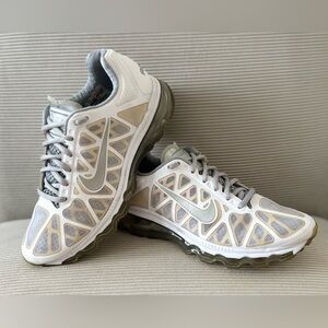 GS (Grade School) version of the Nike Air Max+ 2011 - size 5.5Y